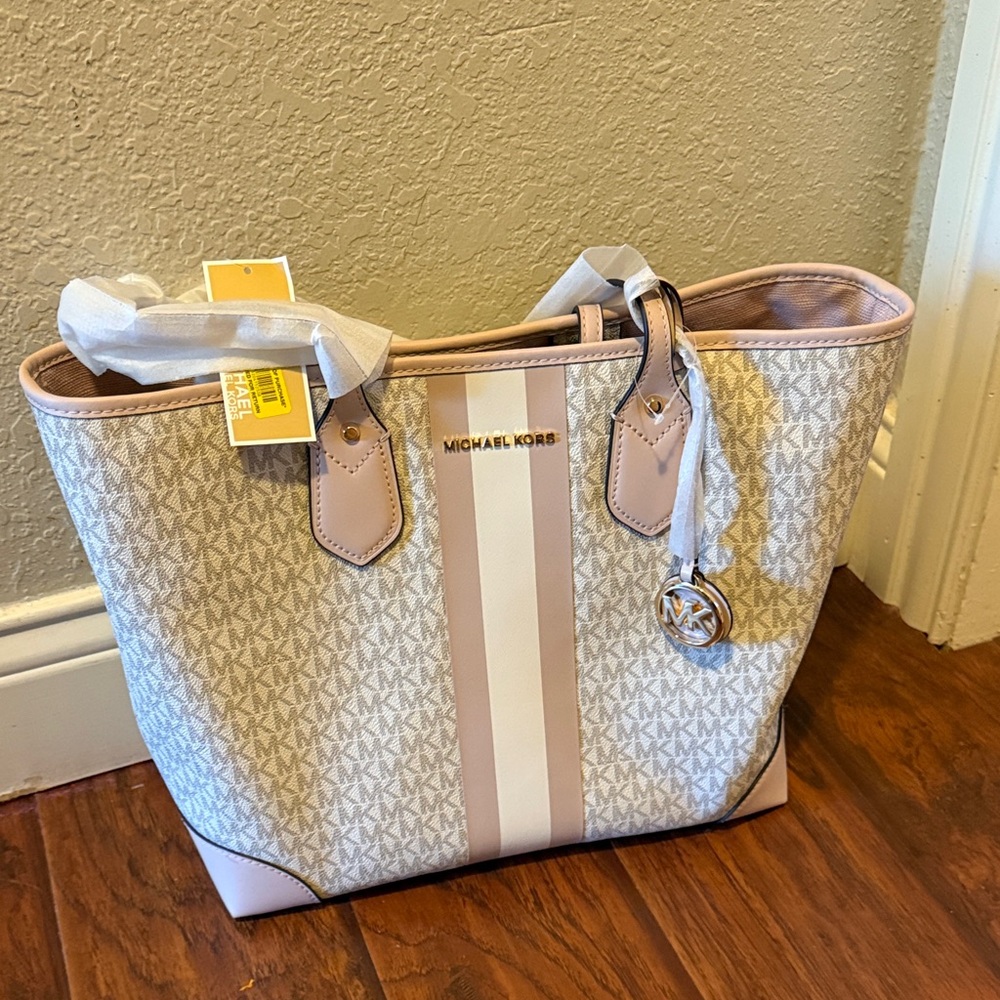 Michael Kors bag